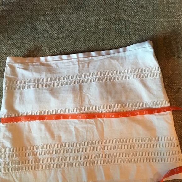 🌸 S O L D  GAP Eyelet Lined Crisp Cotton Skirt - Picture 8 of 10